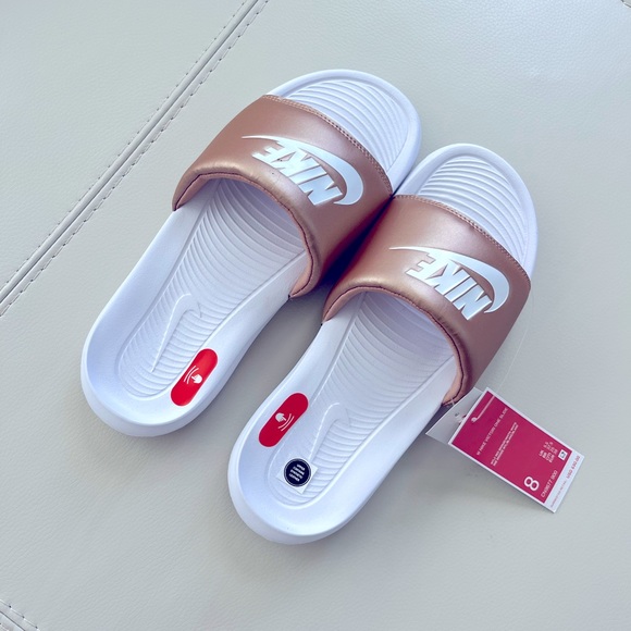 Nike Slides - Picture 2 of 6